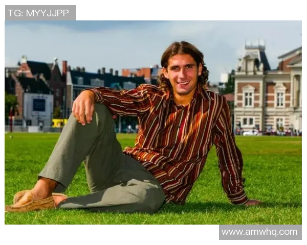 埃斯库德回忆塞维德比：有次去客场，更衣室一股很浓的氨水味